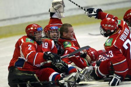 Ижевчане из сборной России по следж-хоккею взяли золото Чемпионата мира