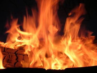 На пожаре в Сарапуле обнаружен обгоревший труп мужчины