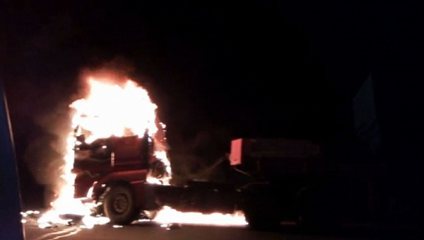 Жених и невеста сгорели в автомобиле после ДТП в Бурятии