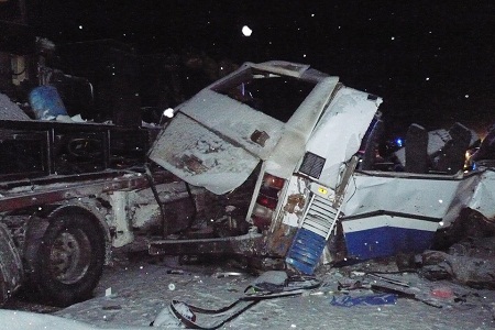 В жутком ДТП 12 человек погибли и еще 25 серьезно пострадали в разорванном автобусе под Ханты-Мансийском