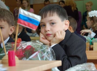 Школьная мебель, спортинвентарь и учебники обойдутся казне Удмуртии в 66,5 млн рублей