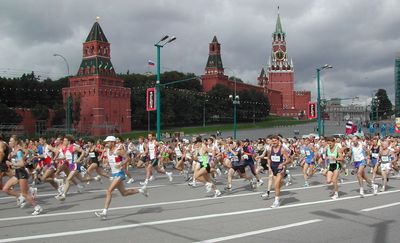 Москвич перегородил дорогу ижевскому легкоатлету на российском марафоне