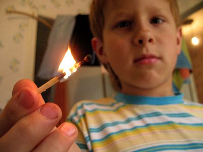 Четырехлетний мальчик спалил в огне новорожденную сестру в Воткинске