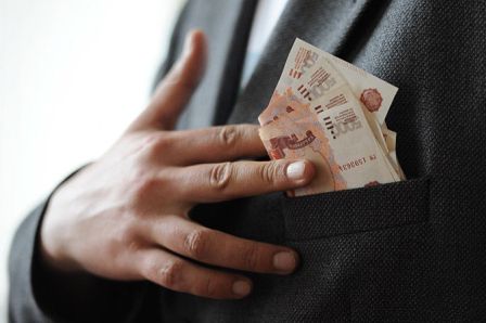 Зарплата российских чиновников попадет в зависимость от эффективности их работы