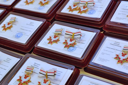 70 супружеских пар в Удмуртии наградили медалью «За любовь и верность»