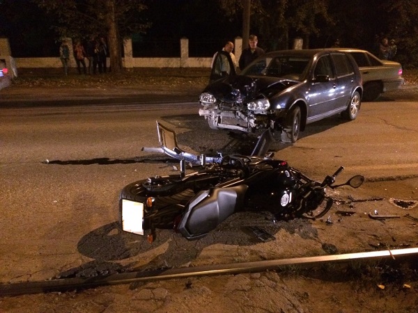 В Ижевске водитель иномарки сбежал, устроив ДТП с мотоциклом