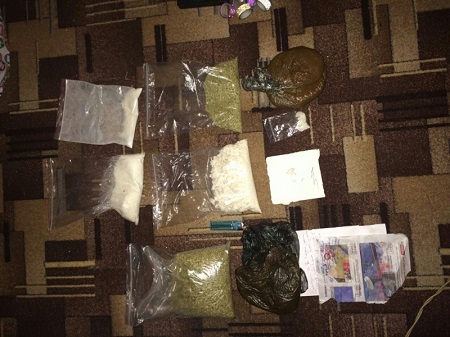В Ижевске 20-летняя девушка держала дома более 1,5 кг синтетических наркотиков