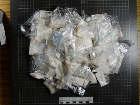 Почти 1 килограмм синтетических наркотиков нашли в машине ижевчанина