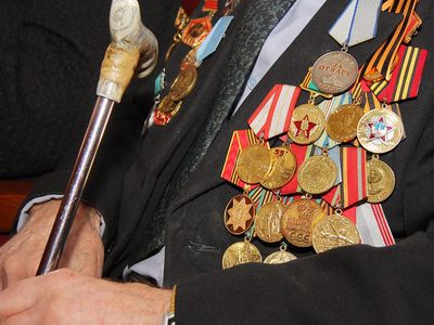 В День Победы ветеран потерял жилетку с медалями в Ижевске