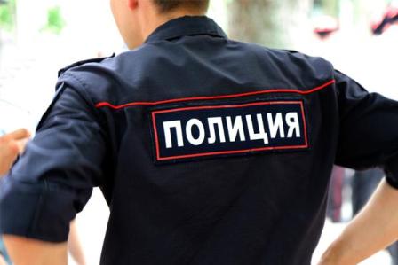 Российским полицейским разрешили стрелять в женщин