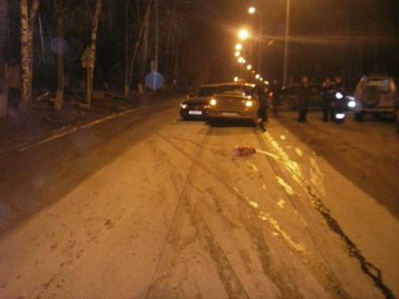 Две иномарки столкнулись в Ижевске: пострадал один человек