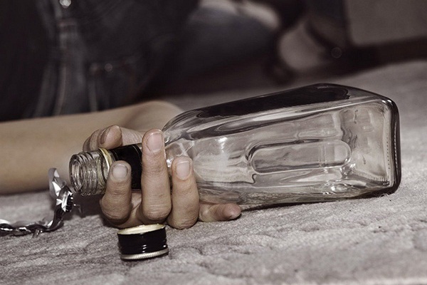 Больше половины отравлений алкоголем в Удмуртии закончились летальным исходом