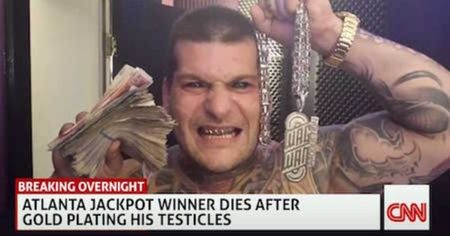 Победитель лотереи в Атланте скончался после нанесения позолоты на свои гениталии