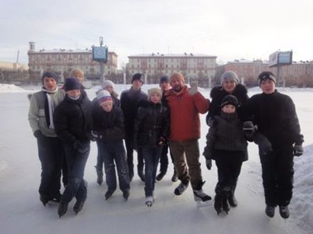Воспитанники ижевского детдома покатались на коньках с полицейскими