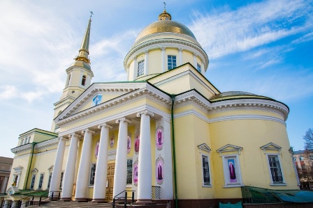  Жители Удмуртии организовали сбор средств на покупку колоколов для звонницы Александро-Невского собора