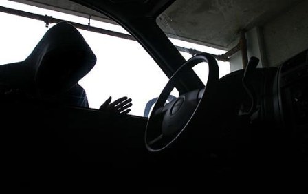 Жители Удмуртии задержаны за серию автомобильных краж 