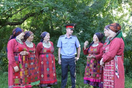 «Бурановские бабушки» споют для полицейских в Кремлевском дворце