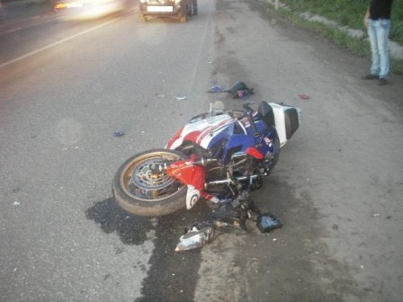 Водитель иномарки сбил мотоциклиста на улице Заречное шоссе в Ижевске