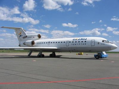 Самолет из Ижевска совершил аварийную посадку в московском аэропорту