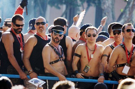Полицейские Украины отказались охранять гей-парад