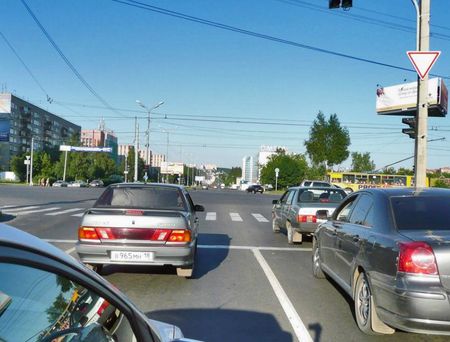 Гаражи и стоянки снесут в Ижевске, чтобы удлинить улицу 10 лет Октября