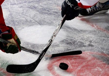 Финал Всероссийской зимней универсиады по хоккею стартовал в Ижевске