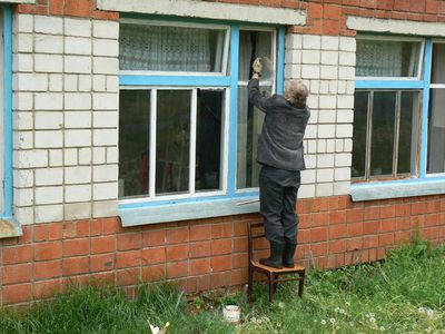 26 бригад строителей восстанавливают жилье в пострадавших от взрывов селах Удмуртии