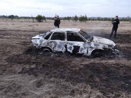  Легковой автомобиль сожгли в Каракулинском районе