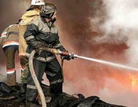 Пожарные спасли жительницу Удмуртии из горящего дома