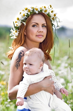 Певица Максим впервые после родов согласилась на фотосессию
