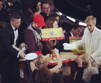 Русский бизнесмен накормил пиццей голливудских звезд на вручении «Оскара»