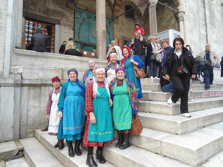«Бурановские бабушки» вернулись  в Удмуртию после 2-недельного турне