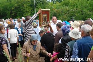 Иконы Николая-Чудотворца и святой Елизаветы прибыли в Сарапул