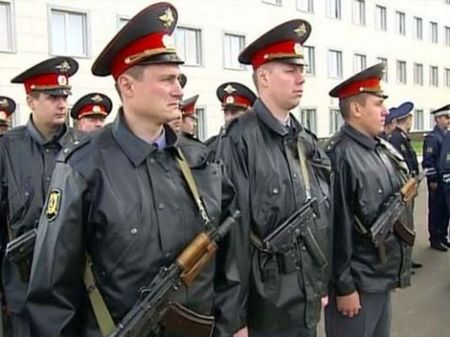 Удмуртские полицейские собрали для своих коллег на Кубани более 1,5 млн рублей
