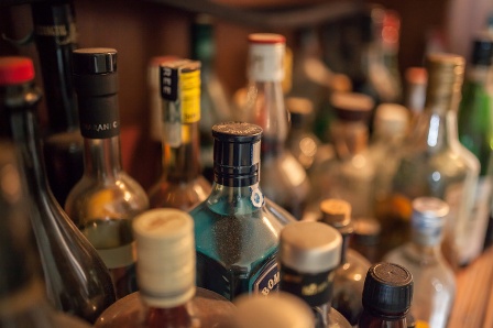 Продажу алкоголя с 00:00 до 6:00 могут запретить в кафе и ресторанах Удмуртии