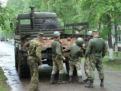 Два жителя Удмуртии задержаны при попытке продать снаряды с арсенала в Пугачево
