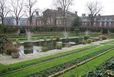 Принц Уильям с супругой поселятся в Кенсингтонском дворце в Лондоне