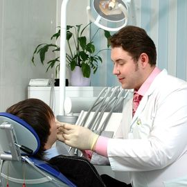 «АиФ. Здоровье» и «Бьюти ньюс» приглашают врачей-стоматологов в Сочи