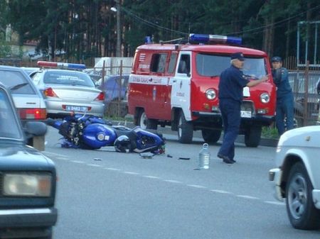 «Волга» насмерть сбила мотоциклиста в Ижевске 