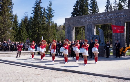 Мемориал на Северном кладбище Ижевска открыли после двухлетней реконструкции