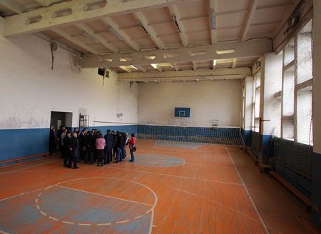 Спортзал отремонтируют в сельском доме культуры Увинского района