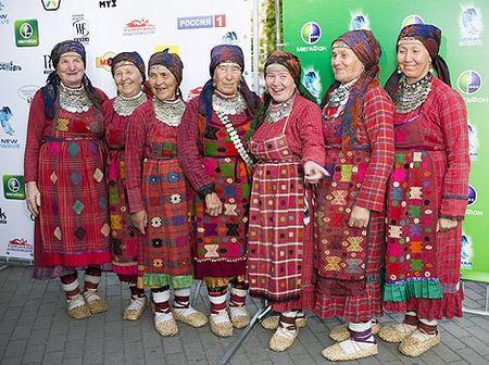 «Бурановские бабушки» открыли первый конкурсный день «Новой волны» в Юрмале