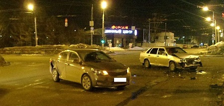 Женщина и подросток пострадали в Ижевске в ДТП
