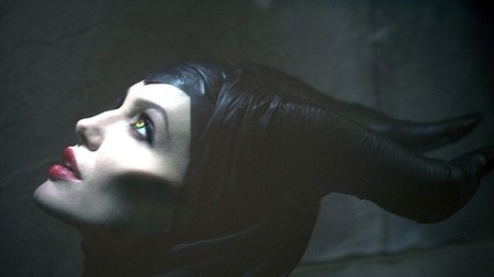 Анджелина Джоли примерила образ злой колдуньи 