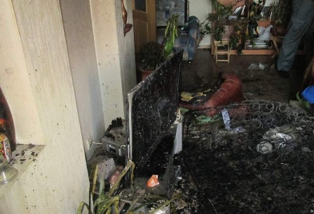 Часть квартиры выгорела в Сарапуле 