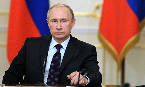 Путин предложил ввести с 2018 года ежемесячную выплату на рождение первенца