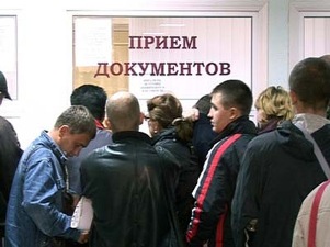 На станции техосмотра в Ижевске судебные приставы вычисляют должников