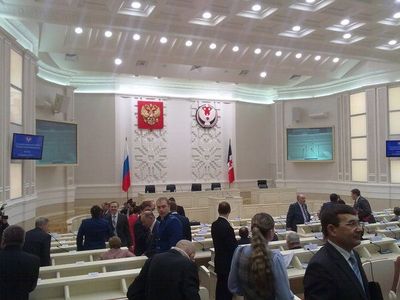 Сессия Госсовета Удмуртии открывается в Ижевске в обновленном зале заседаний