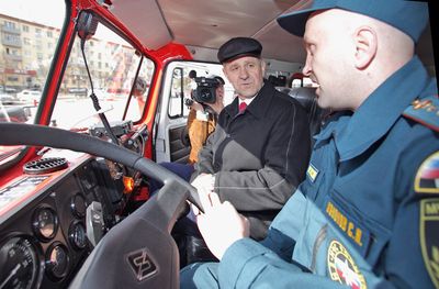 Подразделения МЧС по Удмуртии получили новые пожарные автомобили