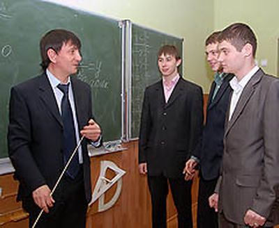 Директор ижевской школы признан лучшим в своей профессии по России